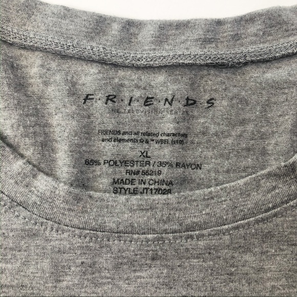 🌟 New Listing! FRIENDS Central Perk T-shirt - Picture 3 of 3